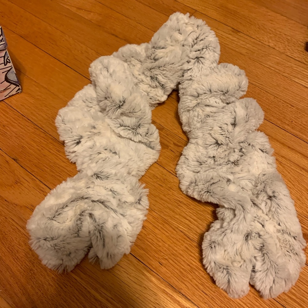 Wrap around scarf
